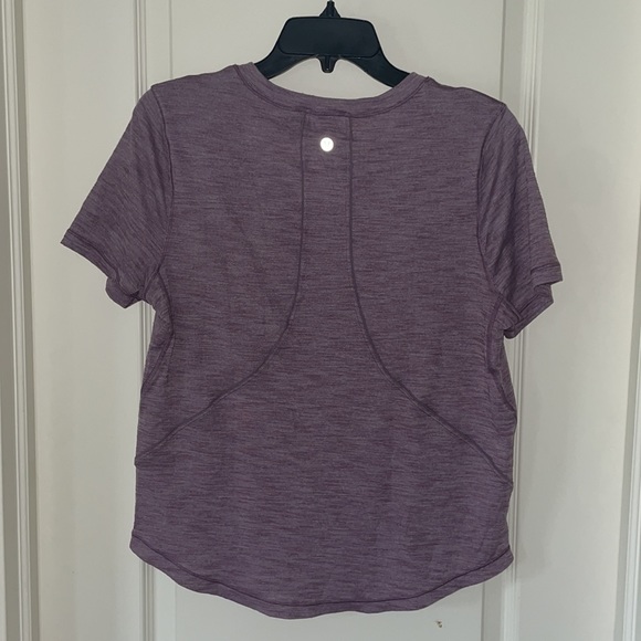 Lululemon shortsleeve tee - Picture 4 of 4